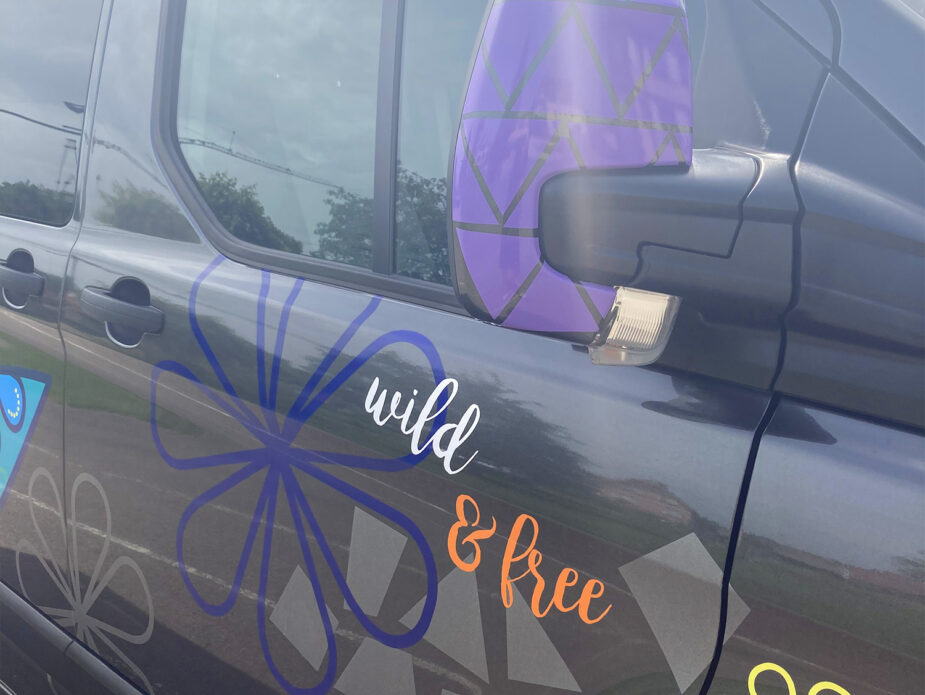 5-transitamenage-passager-decorationsurmesure-van-sticker-pimpyourvan