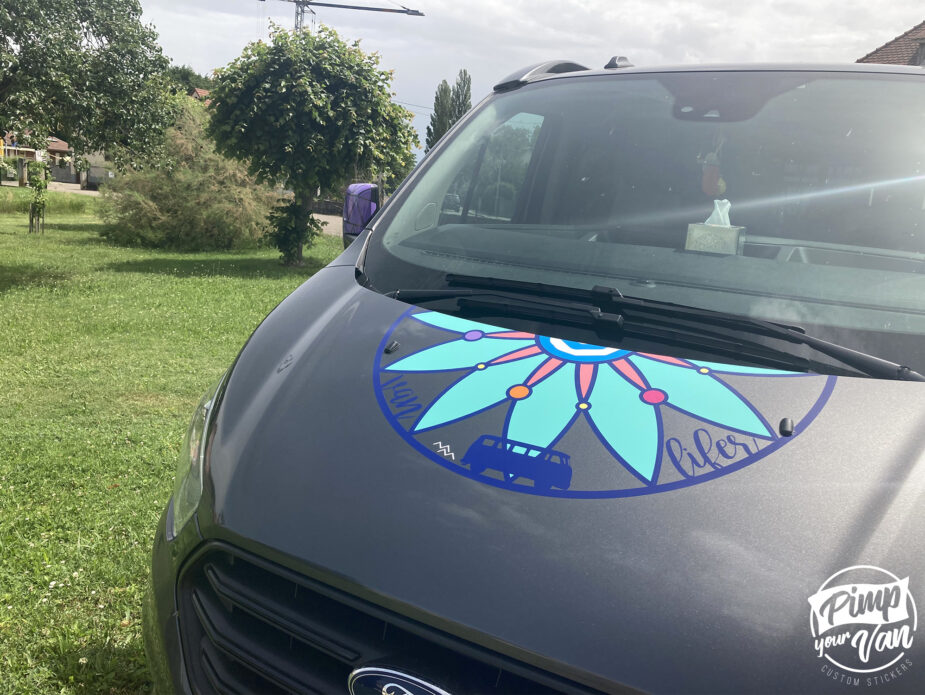7-transitamenage-capot-decorationsurmesure-van-sticker-pimpyourvan