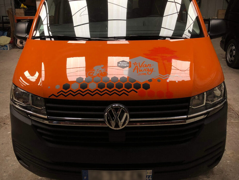 4-vwt6.1-capot-vanaway-decorationsurmesure-van-sticker-pimpyourvan