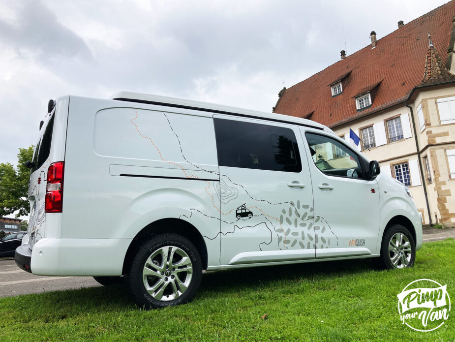 2-vivaro-vanquish-passager-covering-decorationsurmesure-van-sticker-pimpyourvan